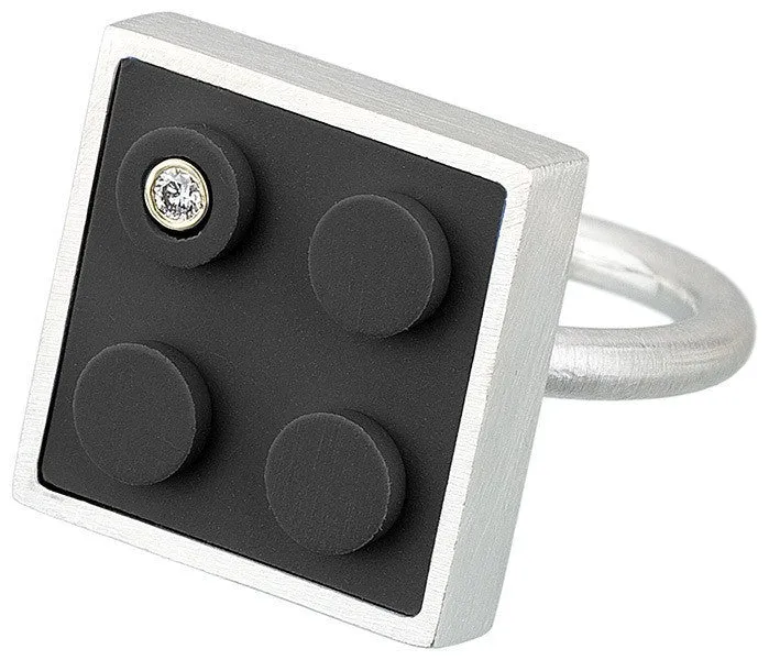 Brick Ring with Diamond