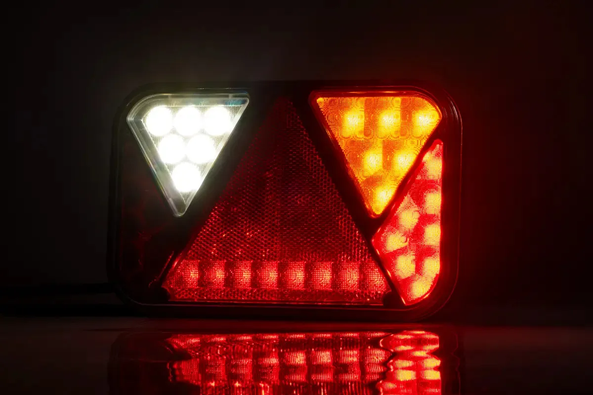 Fristom FT-270 LED Trailer Lamp for 12v Vehicles