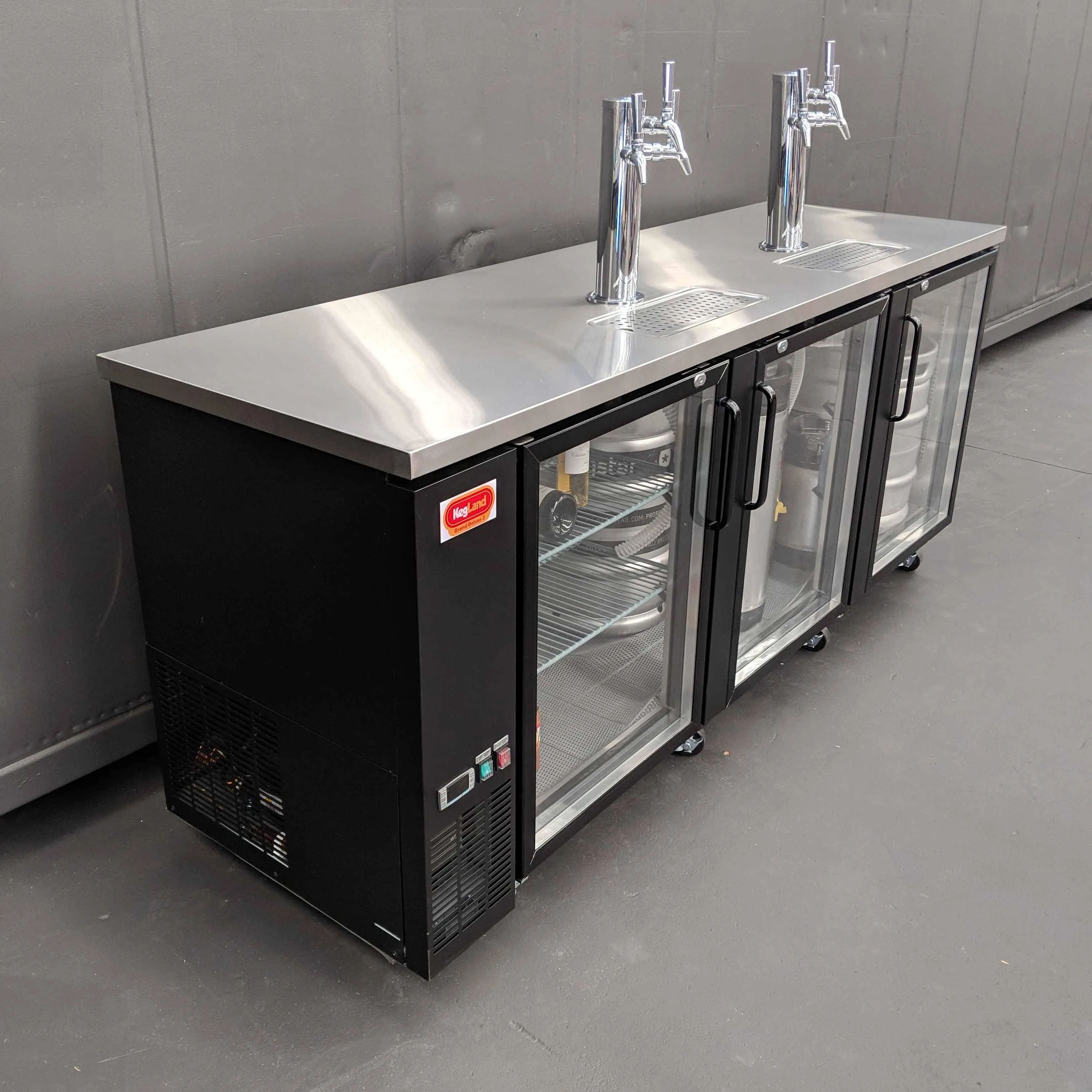 Grand Deluxe 3 Black - Three Glass Door Kegerator