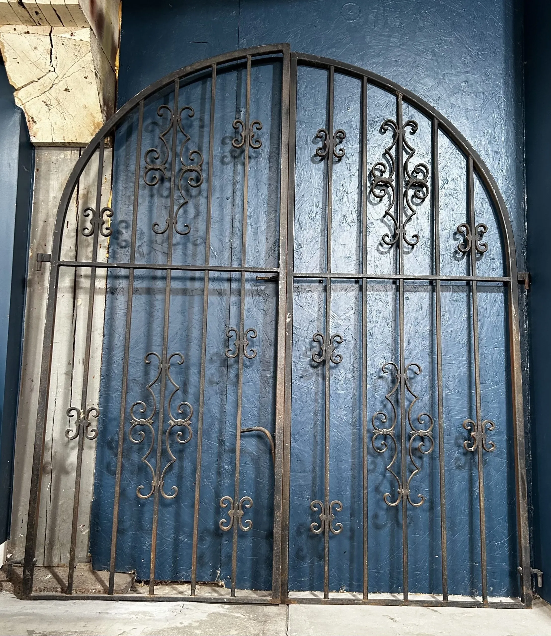 Iron Gate Doors, Arched