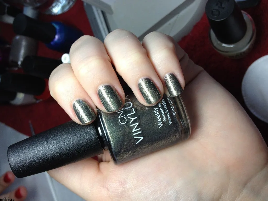 Night Glimmer * CND Vinylux