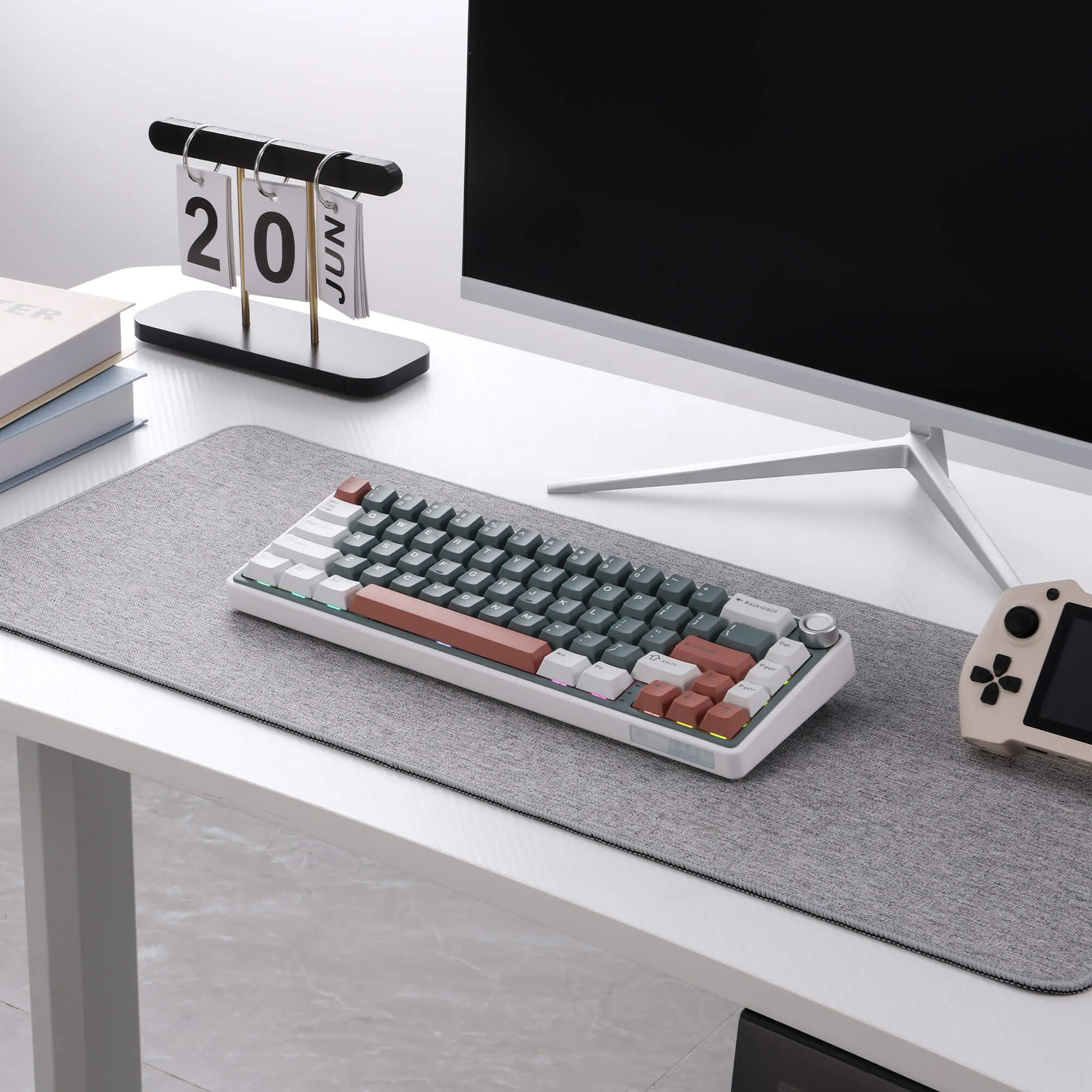 R65 65% Wireless Gaming Keyboard (QMK/VIA)