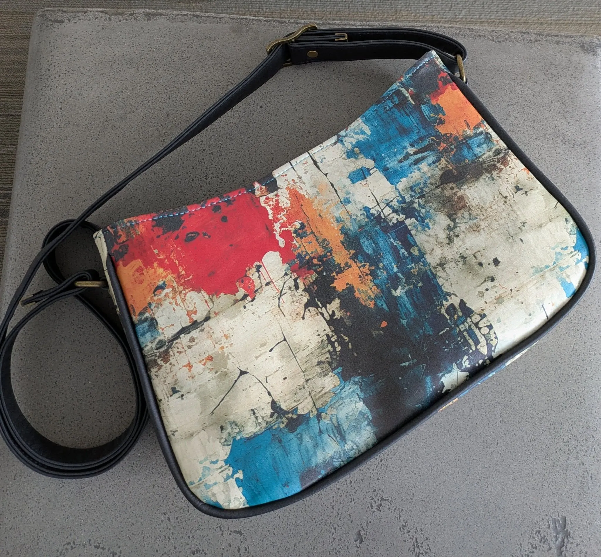 Sewing Pattern with video | Iris Shoulder Bag
