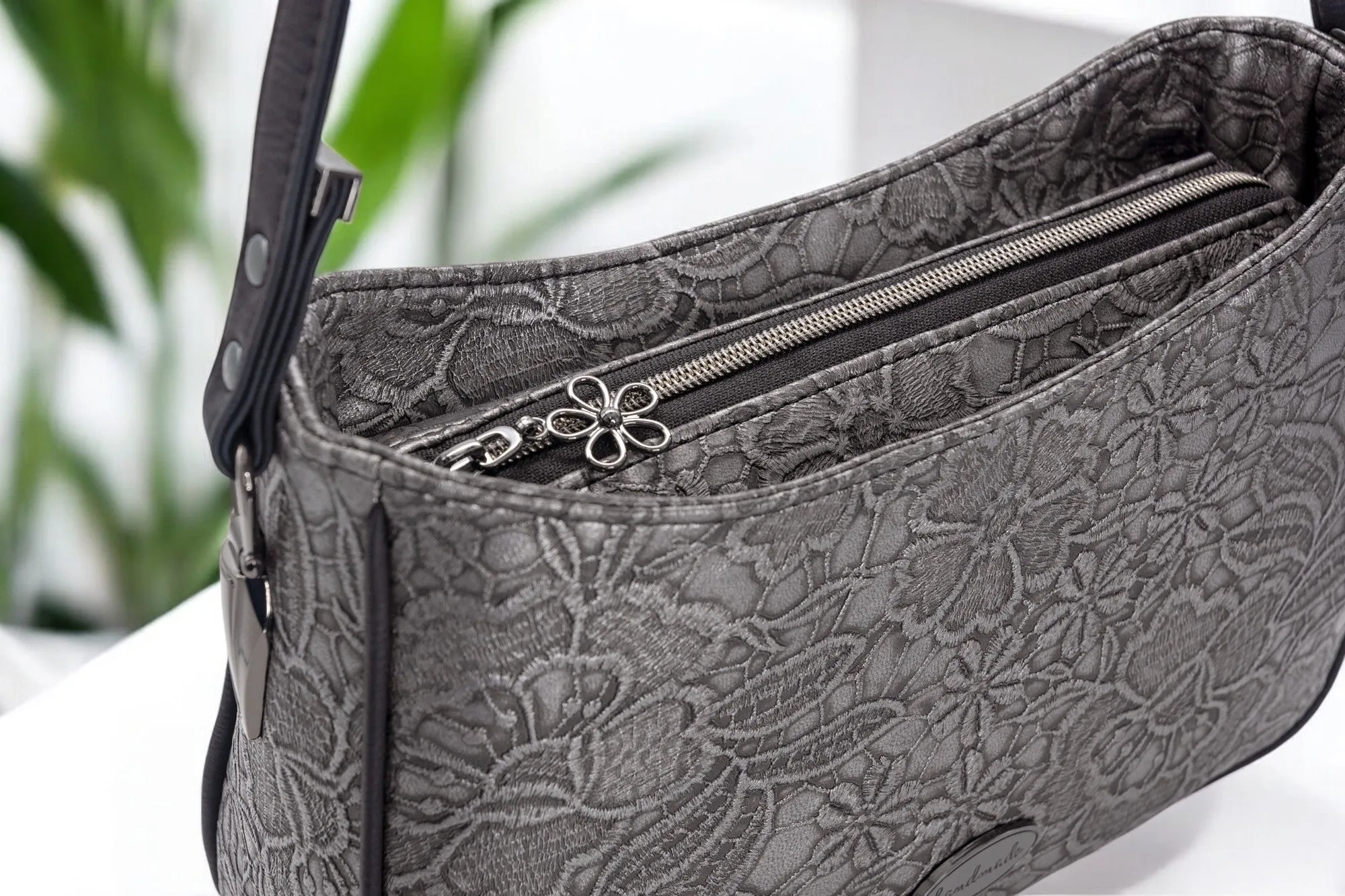 Sewing Pattern with video | Iris Shoulder Bag