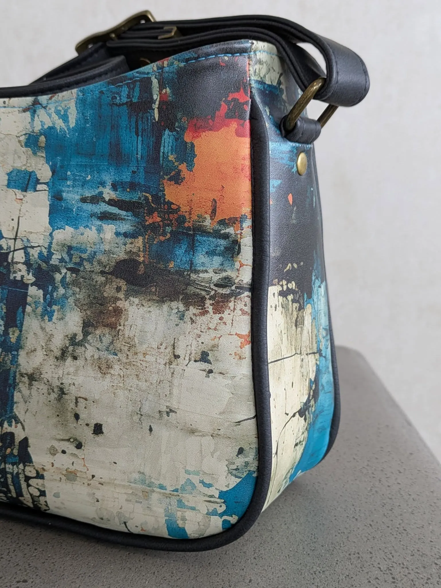 Sewing Pattern with video | Iris Shoulder Bag