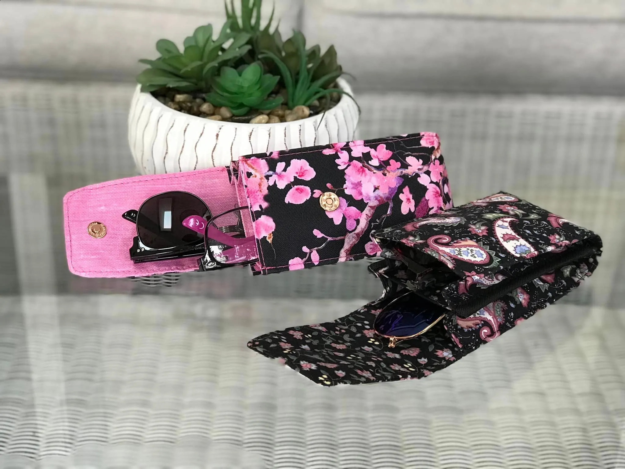 Sewing Pattern with video | The Double Vision Case