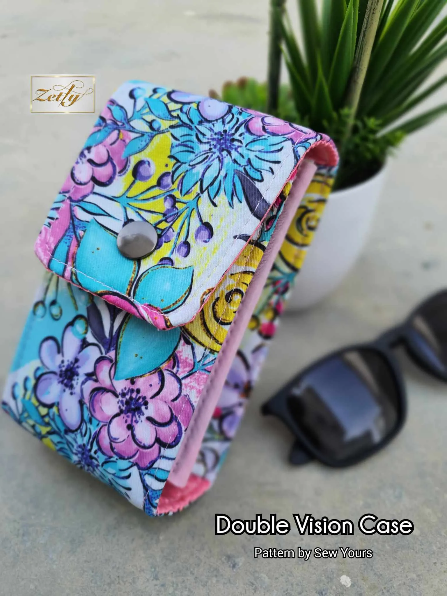 Sewing Pattern with video | The Double Vision Case