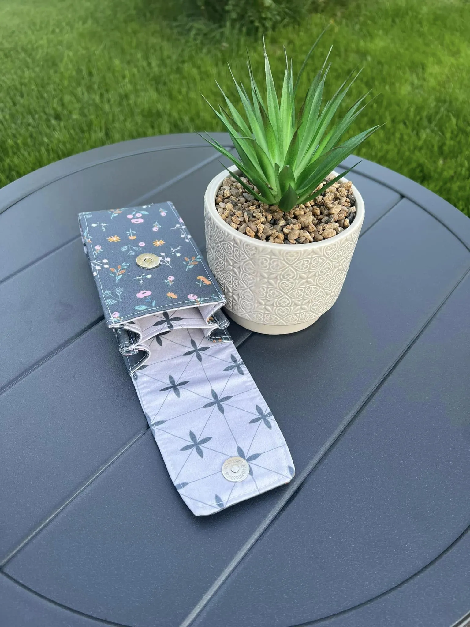 Sewing Pattern with video | The Double Vision Case