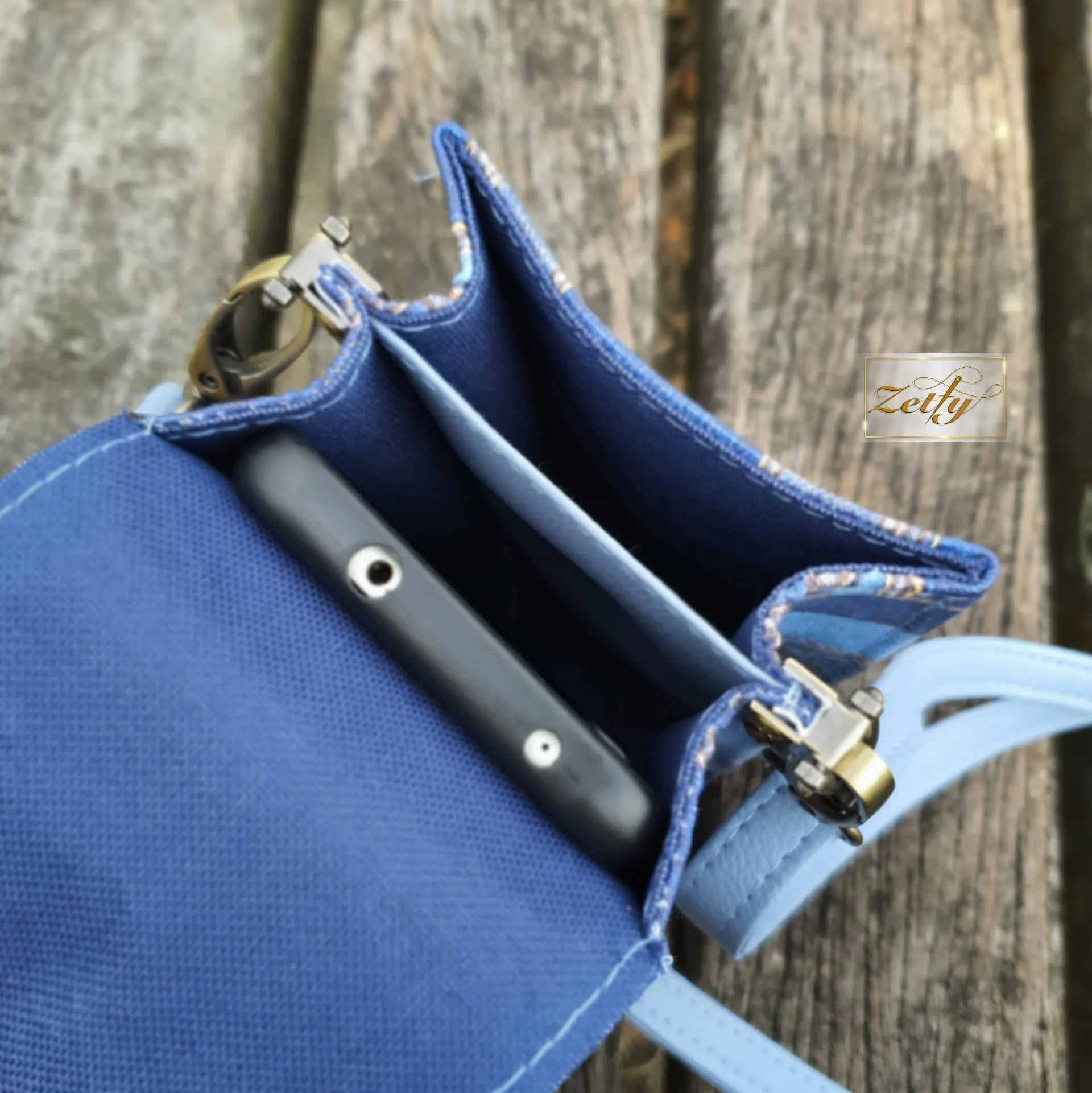 Sewing Pattern with video | The Double Vision Case