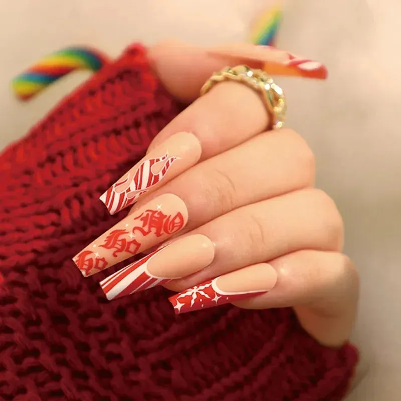 Wenkouban-24Pcs Christmas New Purple Rabbit Cute Short False Nails Tips Snowman Elk Pattern Design Wearable Fake Nails Press On Nail Art