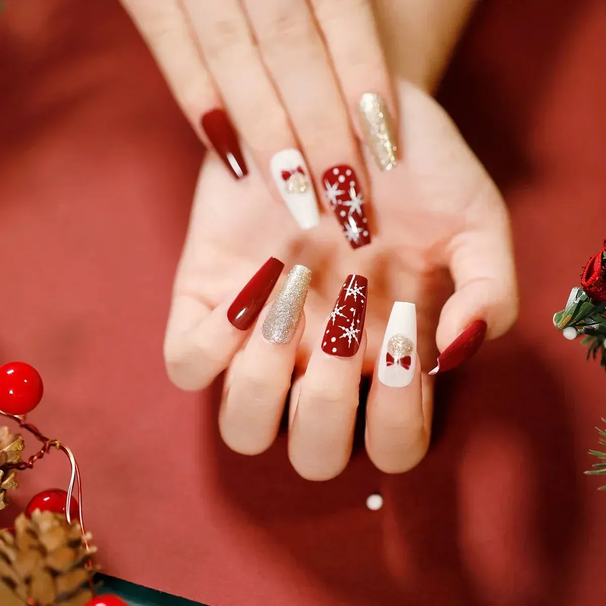 Wenkouban-24Pcs Christmas New Purple Rabbit Cute Short False Nails Tips Snowman Elk Pattern Design Wearable Fake Nails Press On Nail Art