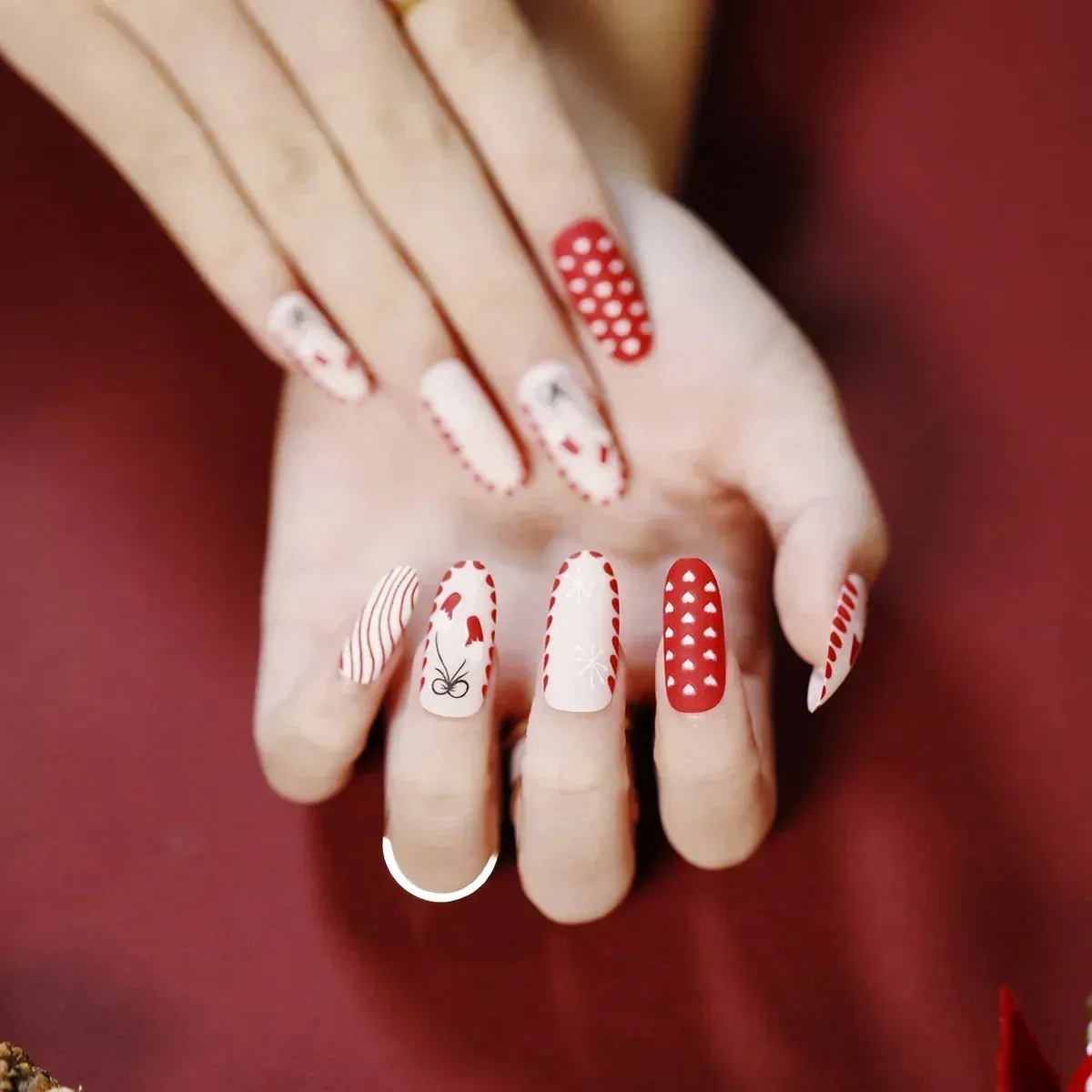 Wenkouban-24Pcs Christmas New Purple Rabbit Cute Short False Nails Tips Snowman Elk Pattern Design Wearable Fake Nails Press On Nail Art