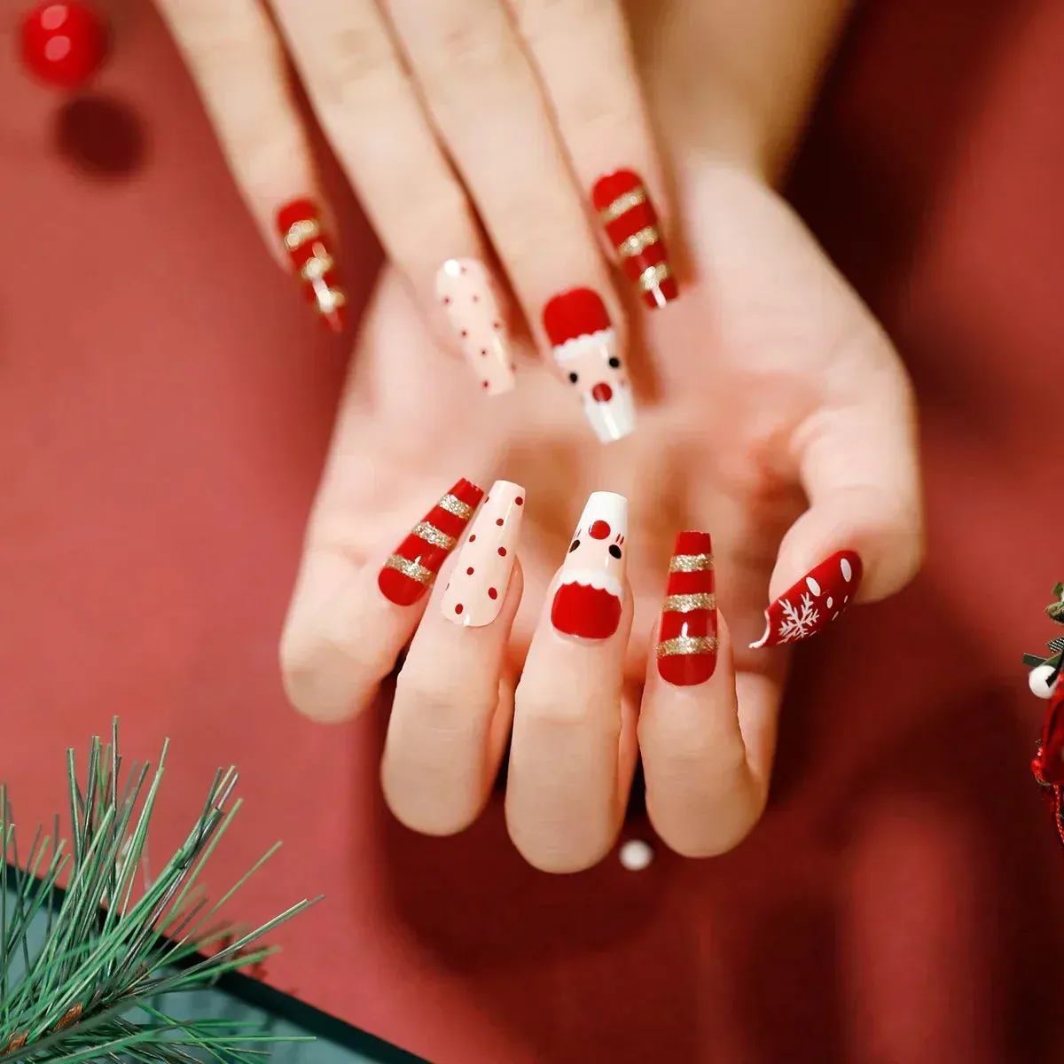 Wenkouban-24Pcs Christmas New Purple Rabbit Cute Short False Nails Tips Snowman Elk Pattern Design Wearable Fake Nails Press On Nail Art